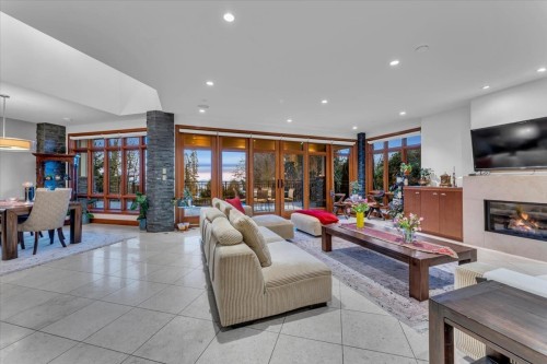 1125 Groveland Court, West Vancouver, BC 