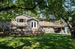 1160 Rosamund Road  Gibsons, BC V0N 1V3