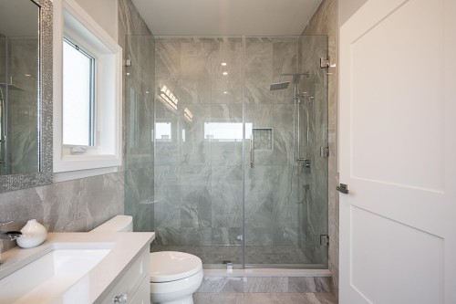 6792 Elwell Street, Burnaby, BC 