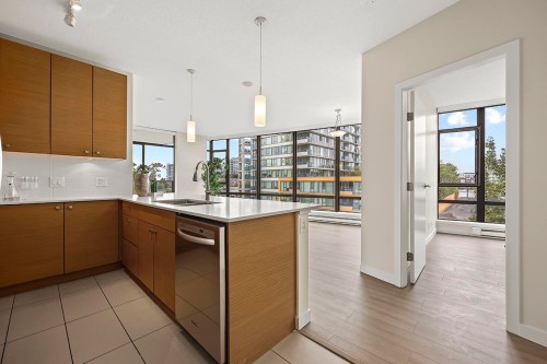 603-7362 Elmbridge Way, Richmond, BC 