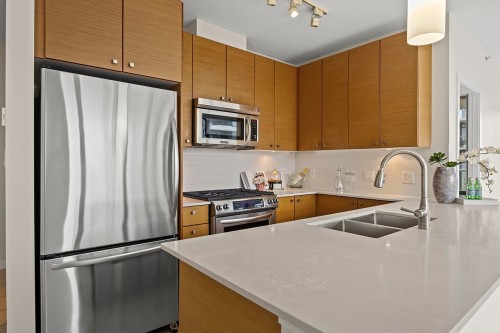 603-7362 Elmbridge Way, Richmond, BC 