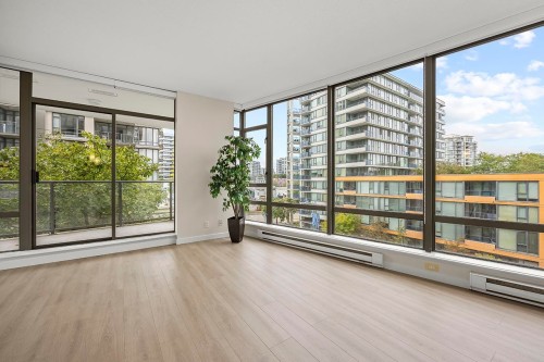 603-7362 Elmbridge Way, Richmond, BC 