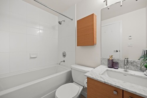 603-7362 Elmbridge Way, Richmond, BC 