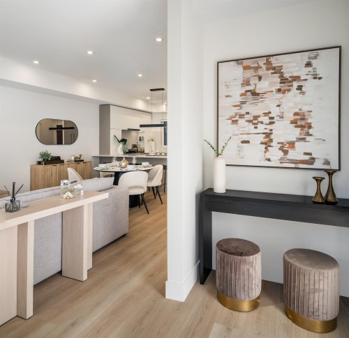 112-342 Mountain Highway, North Vancouver, BC 