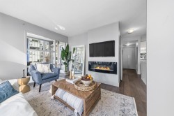 906-1438 Richards Street  Vancouver, BC V6Z 3B8