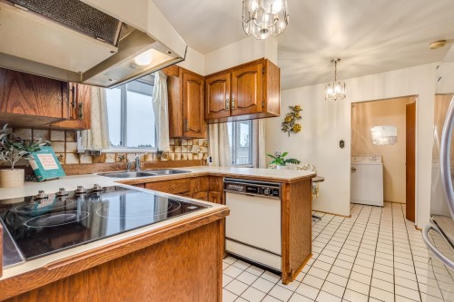 1250 Delta Avenue, Burnaby, BC 