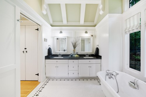 3654 Creery Avenue, West Vancouver, BC 