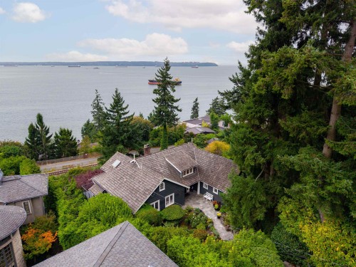 3654 Creery Avenue, West Vancouver, BC 