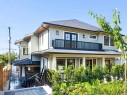 261 6Th Street W, North Vancouver, BC 
