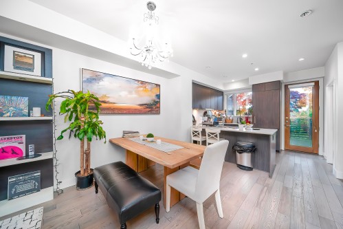 5532 Oak Street, Vancouver, BC 