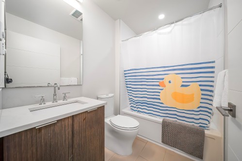 5532 Oak Street, Vancouver, BC 