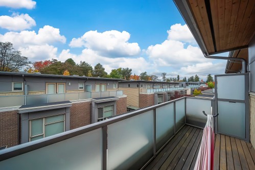 5532 Oak Street, Vancouver, BC 