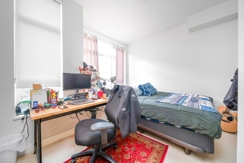 5532 Oak Street, Vancouver, BC 