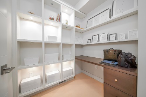 5532 Oak Street, Vancouver, BC 