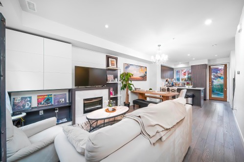 5532 Oak Street, Vancouver, BC 