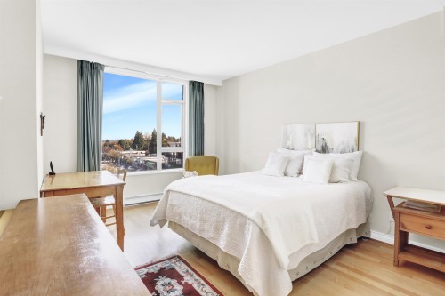 403-2580 Tolmie Street, Vancouver, BC 