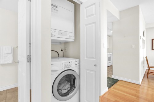 403-2580 Tolmie Street, Vancouver, BC 