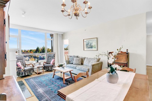 403-2580 Tolmie Street, Vancouver, BC 