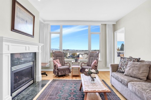 403-2580 Tolmie Street, Vancouver, BC 