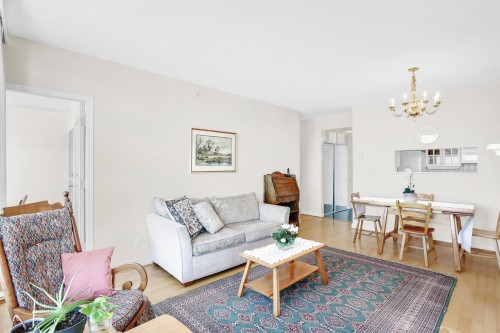 403-2580 Tolmie Street, Vancouver, BC 