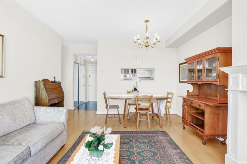 403-2580 Tolmie Street, Vancouver, BC 