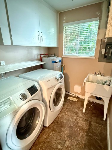 12255 Hillside Street, Maple Ridge, BC 