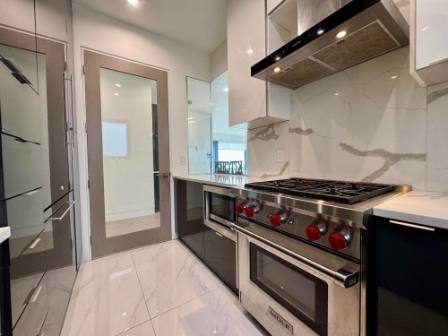 1035 Greenwood Place, West Vancouver, BC 