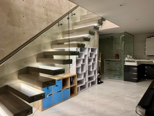 1035 Greenwood Place, West Vancouver, BC 