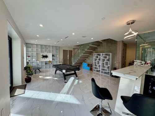 1035 Greenwood Place, West Vancouver, BC 