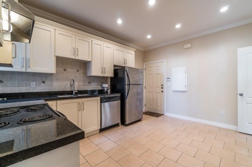 7734 16Th Avenue, Burnaby, BC 