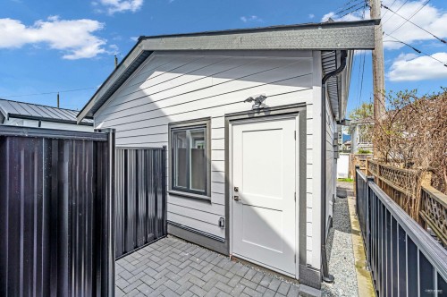 2371 Adanac Street, Vancouver, BC 