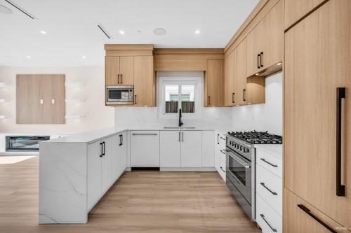 2371 Adanac Street, Vancouver, BC 