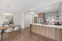 607-258 Nelson's Court  New Westminster, BC V3L 0J9