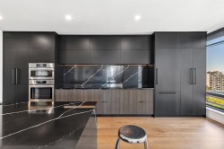 8C-1500 Alberni Street  Vancouver, BC V6G 3C9