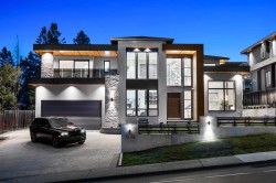 7370 Burris Street  Burnaby, BC V5E 1Y5