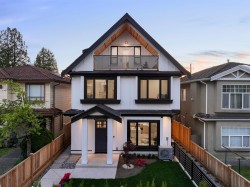 1-1259 Renfrew Street  Vancouver, BC V5K 4C2