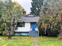 113 Ovens Avenue  New Westminster, BC V3L 1Z1