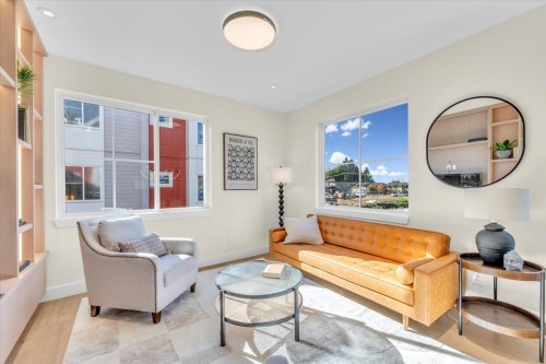 8-10392 240A Street, Maple Ridge, BC 