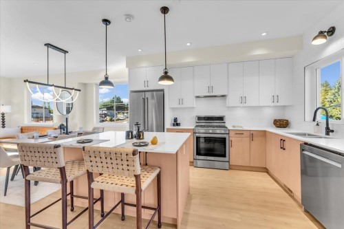 8-10392 240A Street, Maple Ridge, BC 