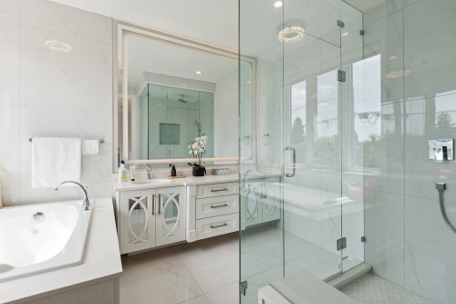 9631 Patterson Road, Richmond, BC 