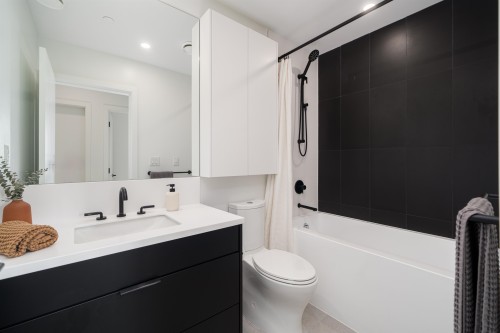 228-650 2Nd Street E, North Vancouver, BC 