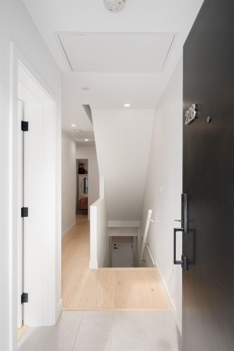 228-650 2Nd Street E, North Vancouver, BC 