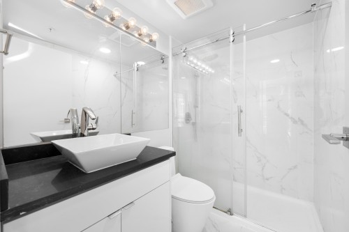 702-1188 Howe Street, Vancouver, BC 