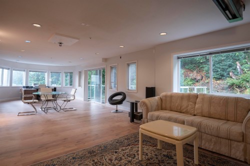 2572 Westhill Close, West Vancouver, BC 