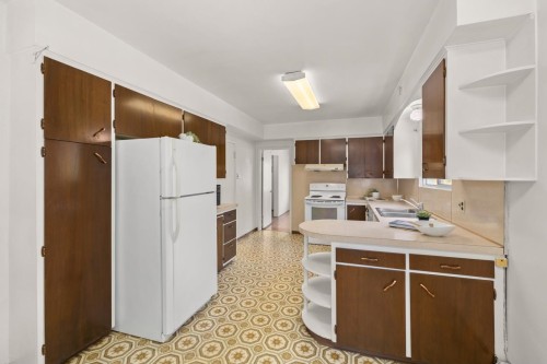 2880 Oxford Street, Vancouver, BC 