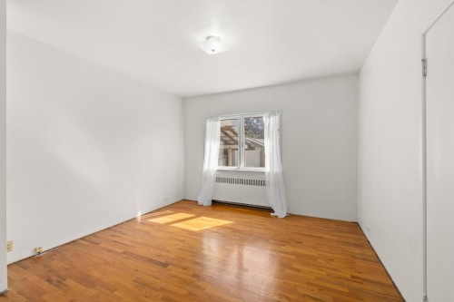 2880 Oxford Street, Vancouver, BC 