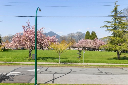 2880 Oxford Street, Vancouver, BC 