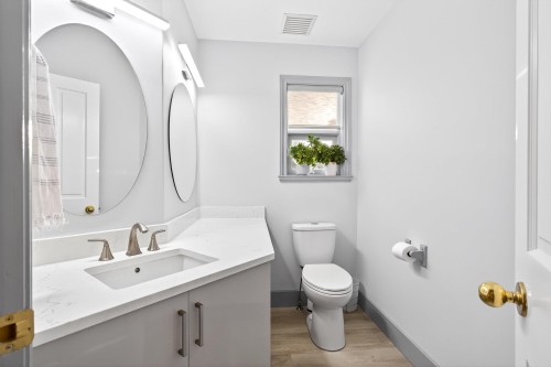 2271 Sorrento Drive, Coquitlam, BC 