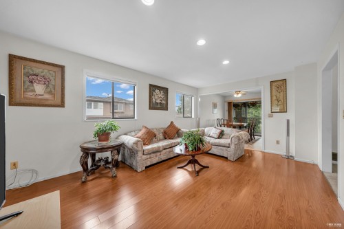 6760 Lakeview Avenue, Burnaby, BC 