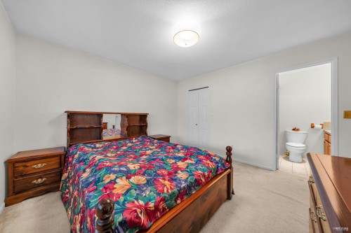 6760 Lakeview Avenue, Burnaby, BC 